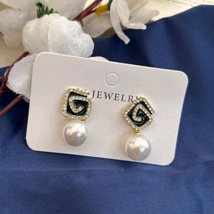 Black N White Pearl Drop Earrings