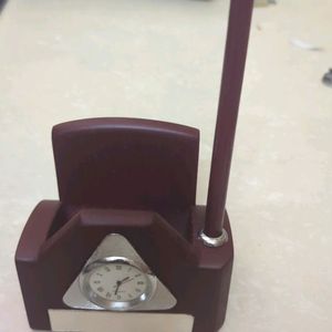 Pen Holder Stand With Clock