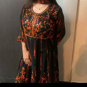 Chikankari Kurti And Top