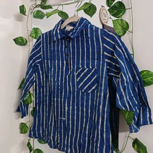 Blue Shirt With 3/4th Sleeves