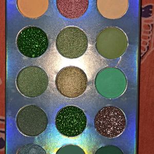 Highly Pigmented Eyeshadow