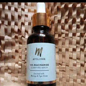 MyGlamm 10% Niacinamide Clarifying Serum Enriched