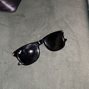 Rayban Black Glass