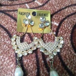 Pack Of 2 Earrings For Women.