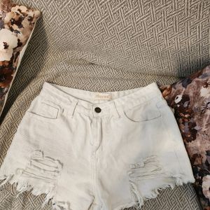 White Denim Shorts🦋