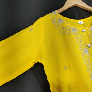 Women Yellow Kurti With Dupatta