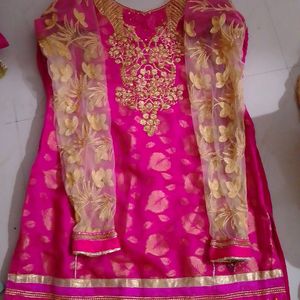 Kurti Chudidaar Set