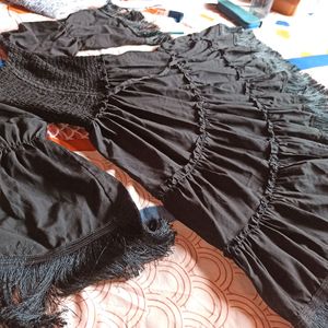 Black Flairy Dress With Lace