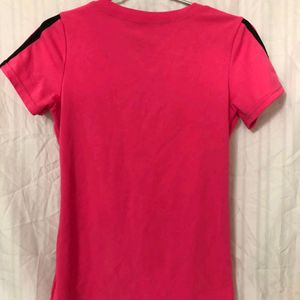 Round neck pink T shirt