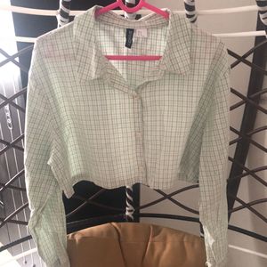 Medium Size Crop Shirt From H&M And