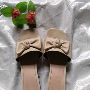 Cream Bow 2 Inch Flat🎀