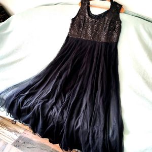 Black Wedding party Wear Gown Size issue