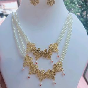 Gold Polish Necklace