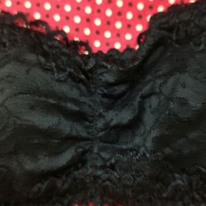 Black Lace Strapless Bralette