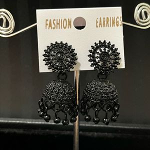 10 Earrings