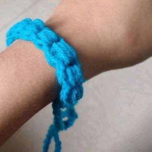 Crochet bracelet