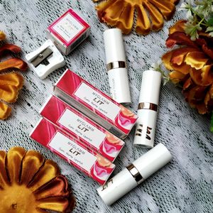 🆓FREEBIE + COMBO OF 3 MYGLAMM LIT SATIN LIPSTICK