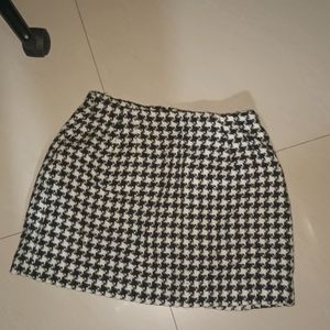 Houndsooth Skirt