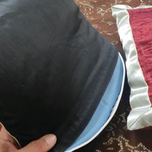 3 CUSHION PILLOWS WITH COVER