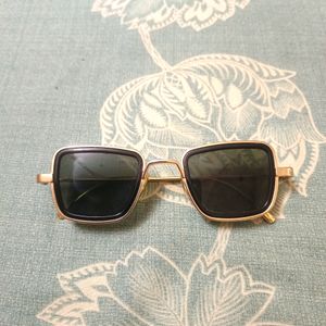 Eyes Proction Black & Golden Glass Sunglasses