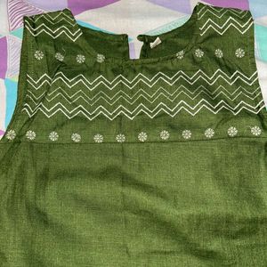 Sleeveless Kurta