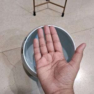 Metal Pot With Stand