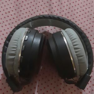 SH12 Bluetooth Headphones With Charging Cable