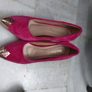 Dressberry Velvet Pink Heels