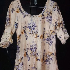 Beautiful Floral Printed Kurta