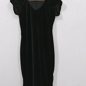 Velvet Black Sexy Partywear Dress 👗