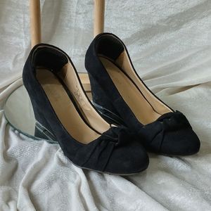 Black Platform Heels👠