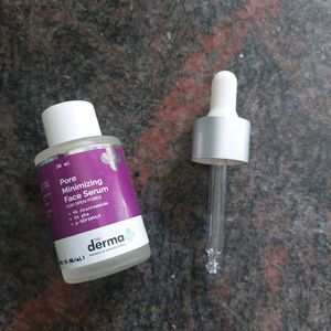 The Derma Co Pore Minimizing face Serum.