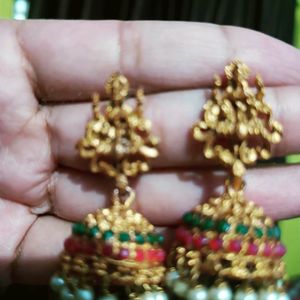 Beautiful Golden Jwellery Set