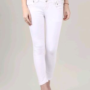 MODDY Women's White Slim Fit 5 Button Stretchable