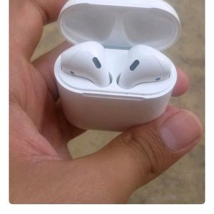 Earbuds Like New Condition