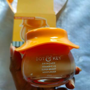 Dot & Key Vitamin C Moisturizer and Sunscreen