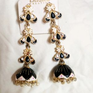 Black &white Jhumka