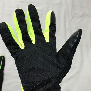 Bike Gloves Stylish Look