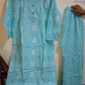 Women Kurta With Bottom Set