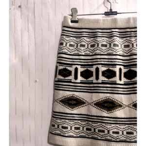 Woolen Skirt For women's