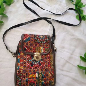 Multicolor Mobile Sling Purse