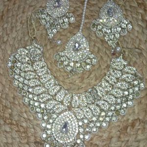 Kundan Bridal Set Eyarring And Mangtika