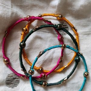 4 Piece Of Multicolored Bangles