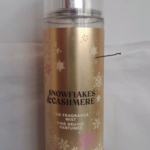 Snowflakes And Cashmere Mist