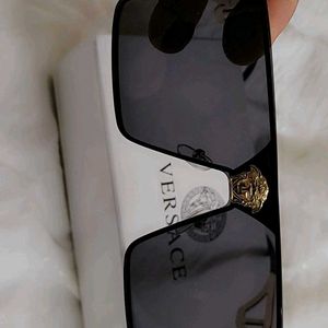 🆕️🔥Versace Sunglasses With Brand Box