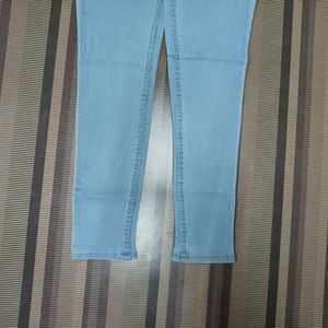 Y-98 Size 32 Slim Fit Women Denim Jeans