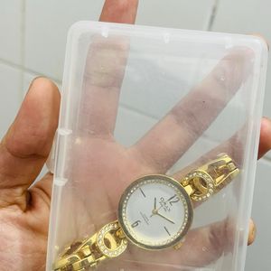 Golden Diamond Watch With Cell