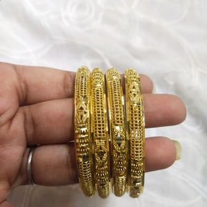 Bangles..!✨