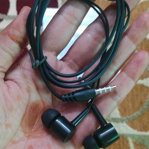 brand new earphone