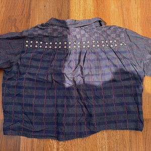 Crop Shirt Tie Up